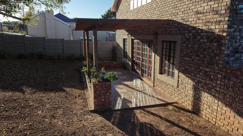 2 Bedroom Property for Sale in Albertinia Western Cape